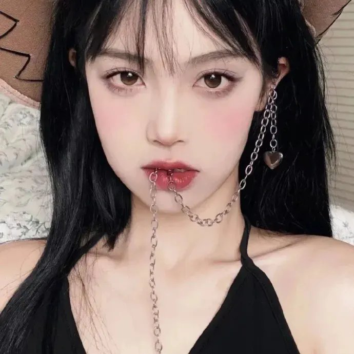 特洛伊艾迪 海报